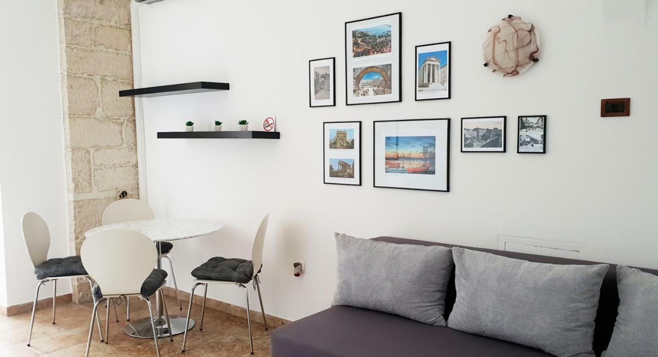 Apartman Kyra プーラ エクステリア 写真
