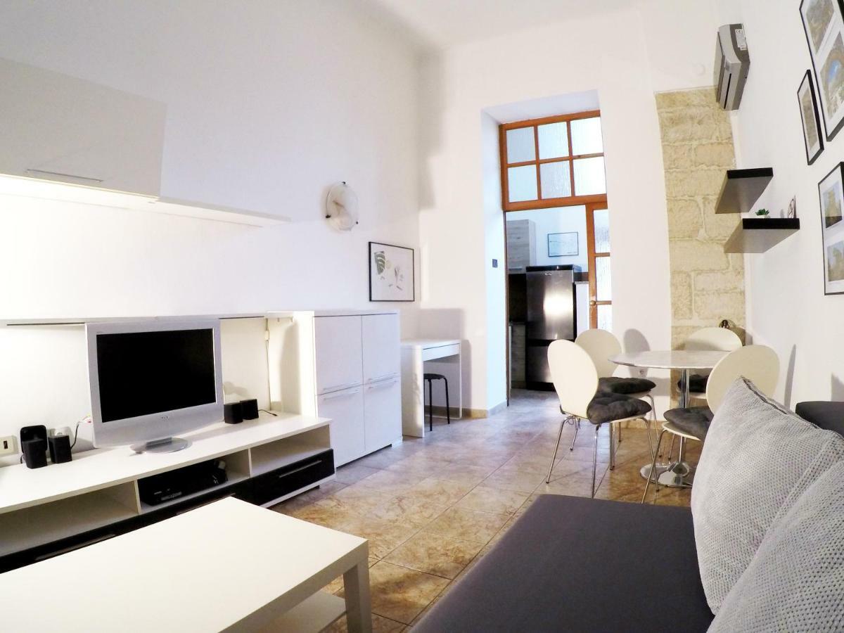 Apartman Kyra プーラ エクステリア 写真